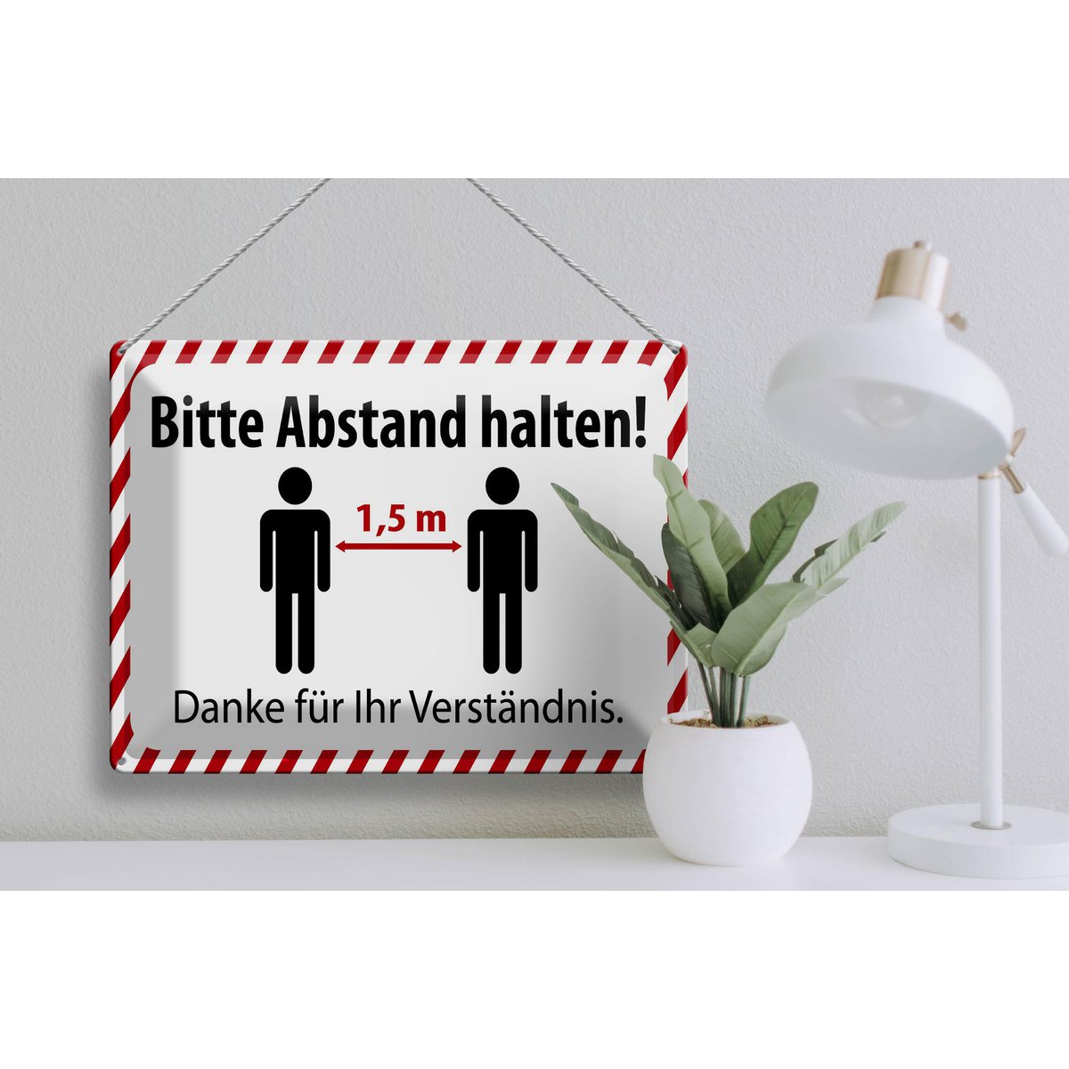 Tin sign note 40x30cm please keep a distance of 1.5 m