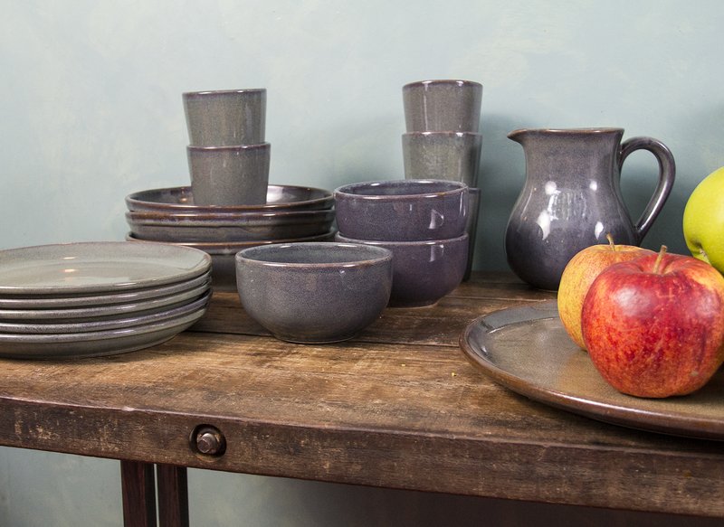 miska seledynowej glazury ceramicznej medium