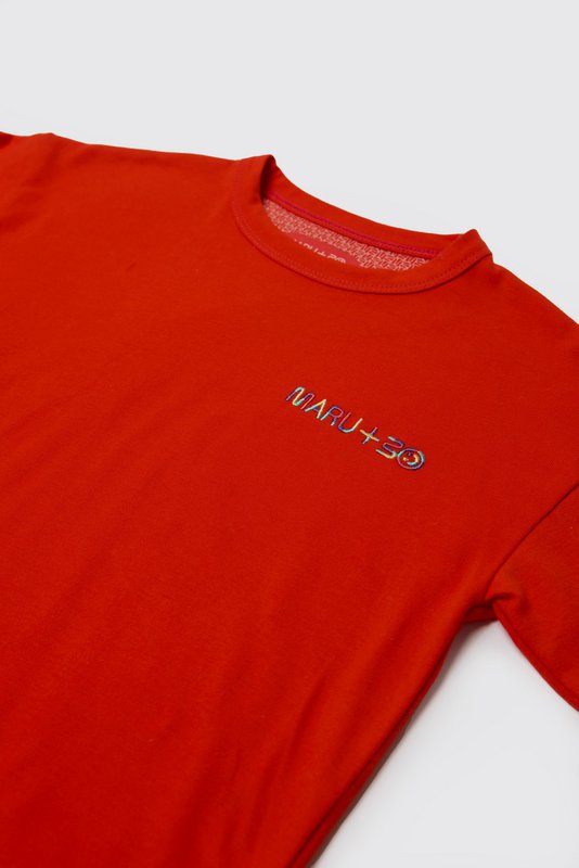 SCHWERES REGENBOGEN-T-SHIRT