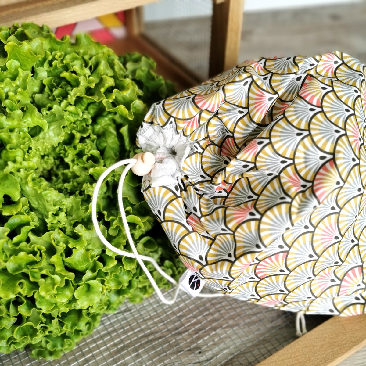 SALAD OR VEGETABLE BAG