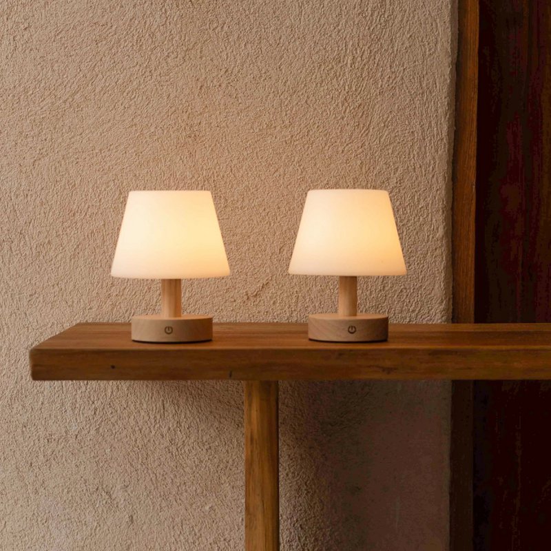 Teddy lichtbruine houten oplaadbare tafellamp