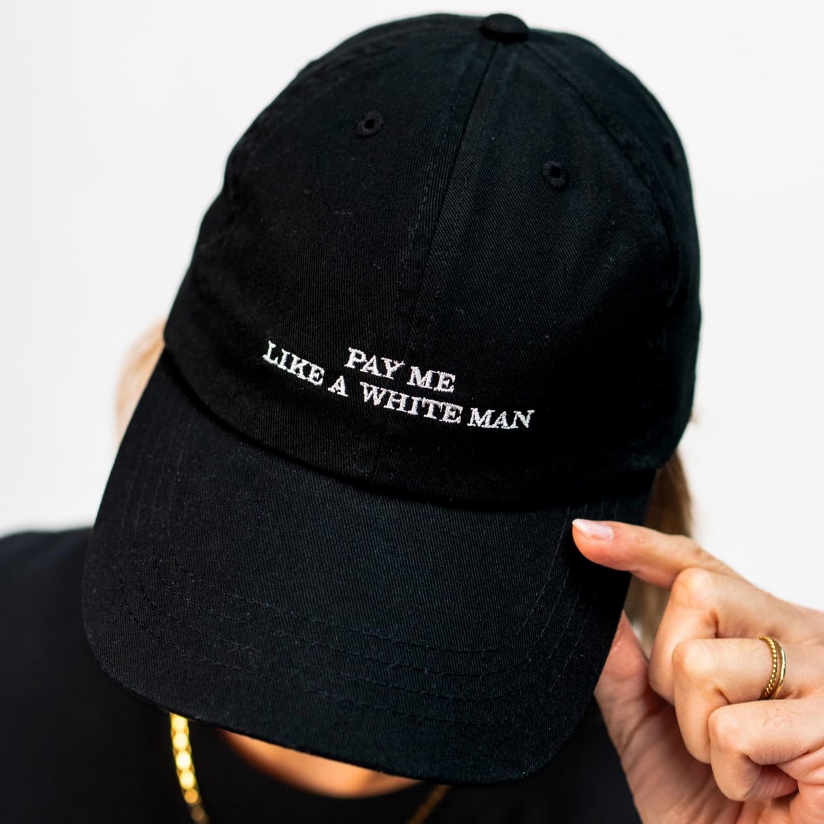 Betal mig som en hvid mand Premium Dad Cap - Black & White