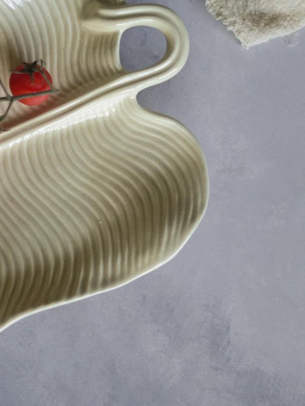 Palm Leaf Tray – Handmade in Portugal
