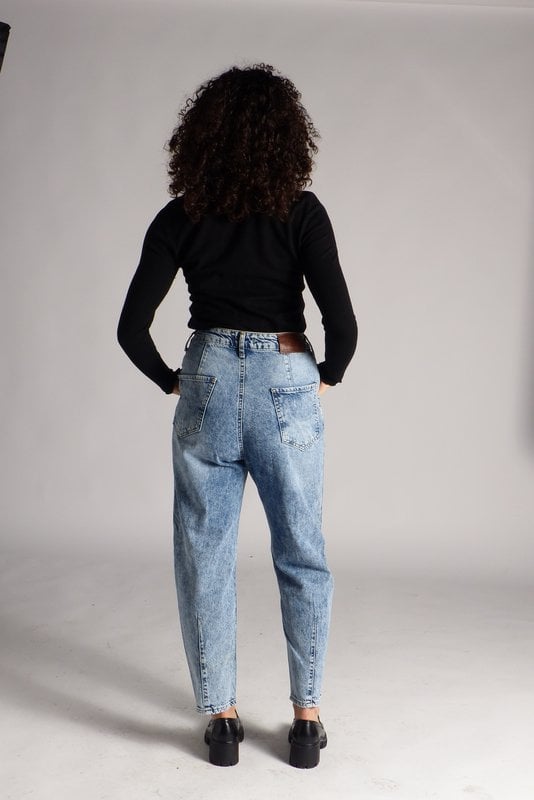Damen-MOM-Jeans – High Waist – neu interpretierter 80er-Jahre-Stil