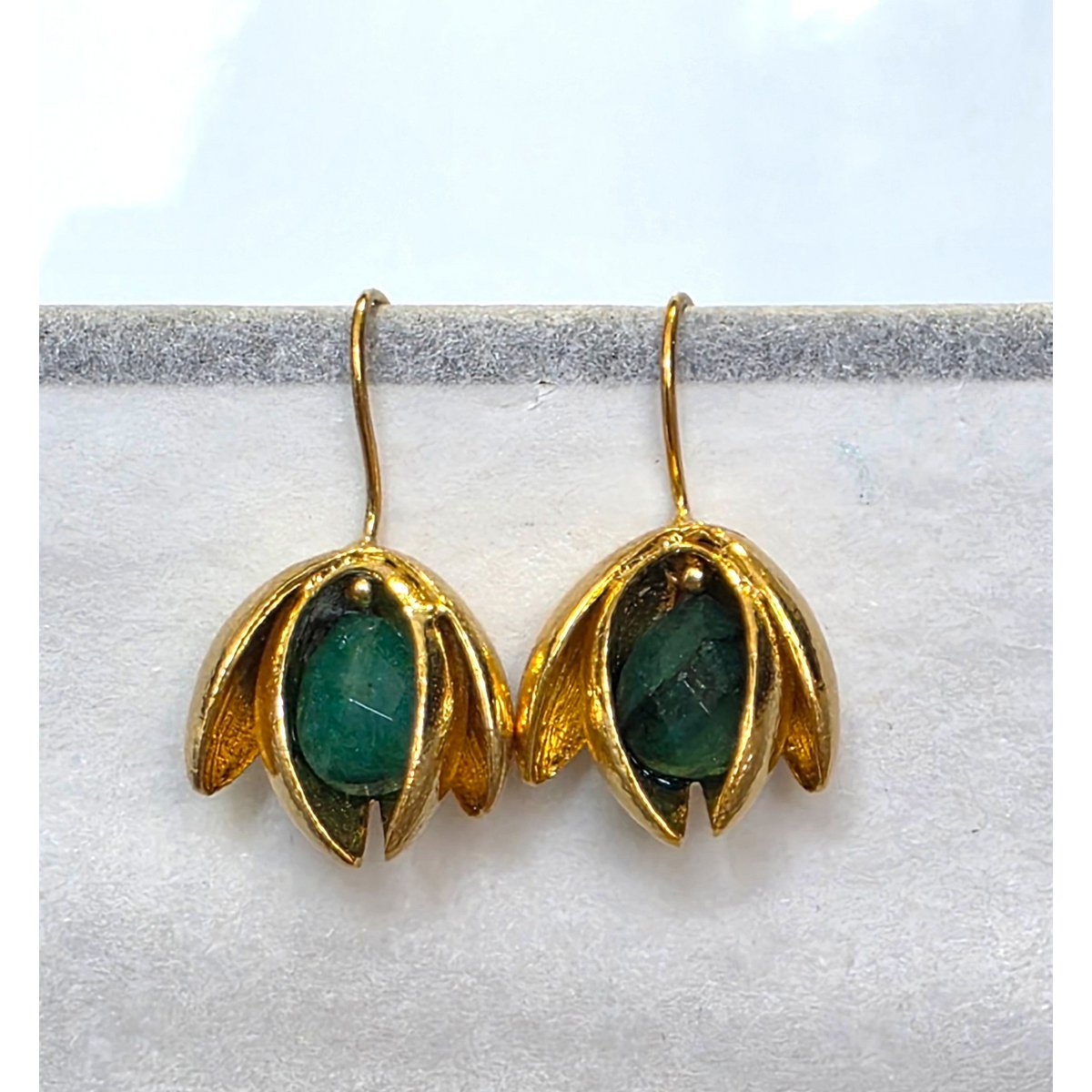 Earring Snowdrop Swing