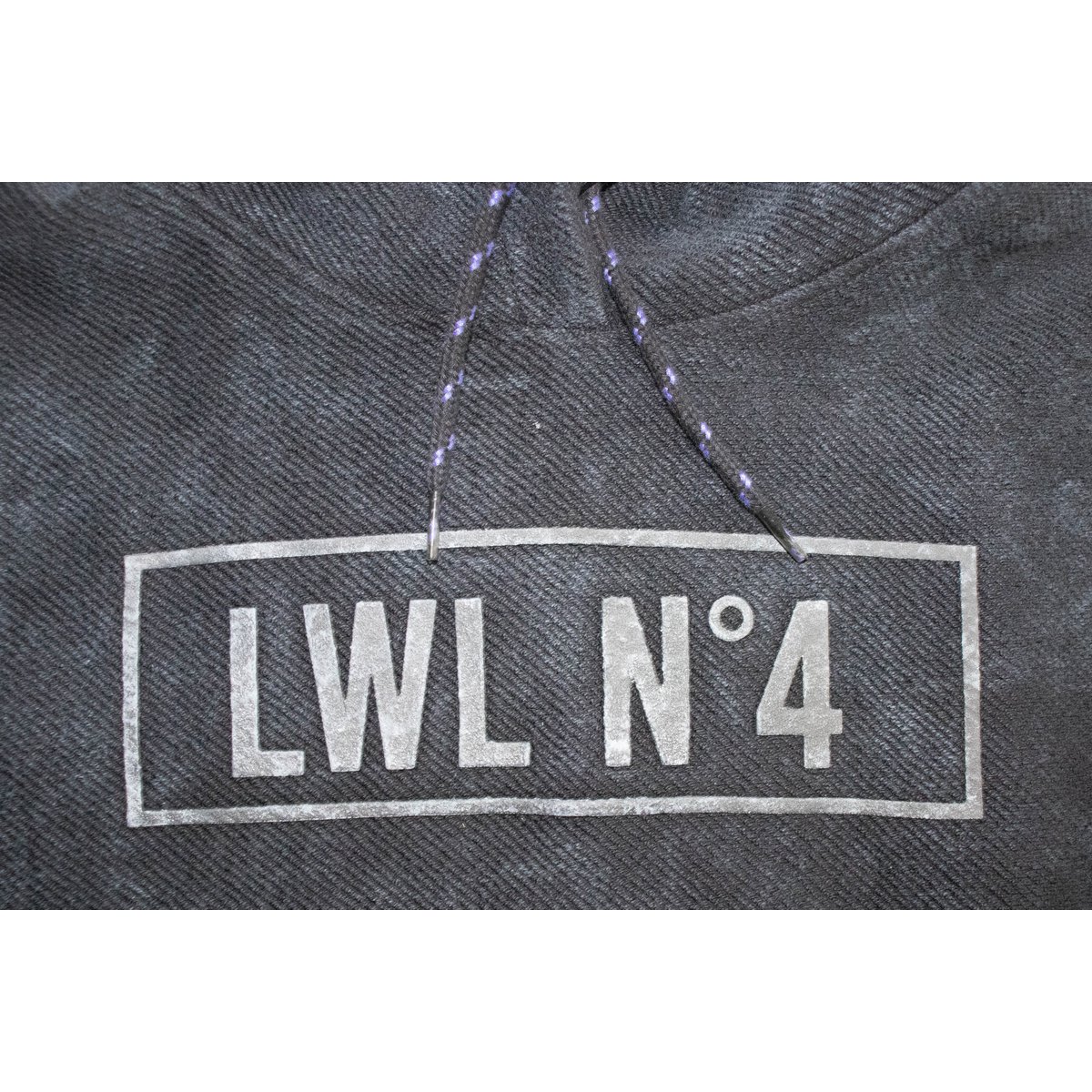 Sweat à capuche LewyLou NO4 noir