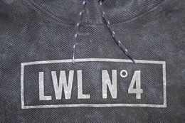 Sweat à capuche LewyLou NO4 noir