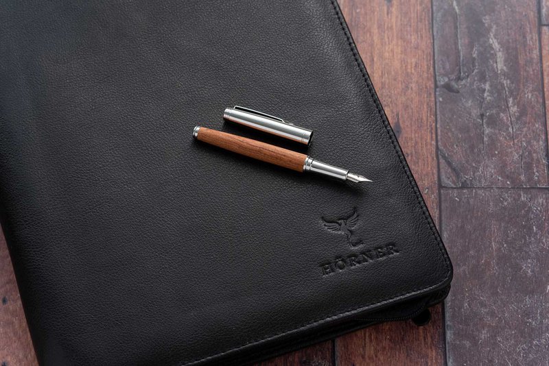 Penna stilografica in legno