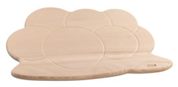 Wooden serving plate in traditional Bollenhut design, made of beech wood. Ideal as a kitchen board, cutting board, or serving board. A unique Black Forest gift item.