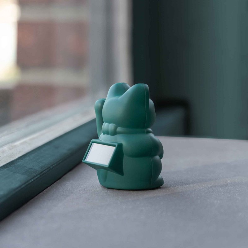 Lucky Cat Solar | Green