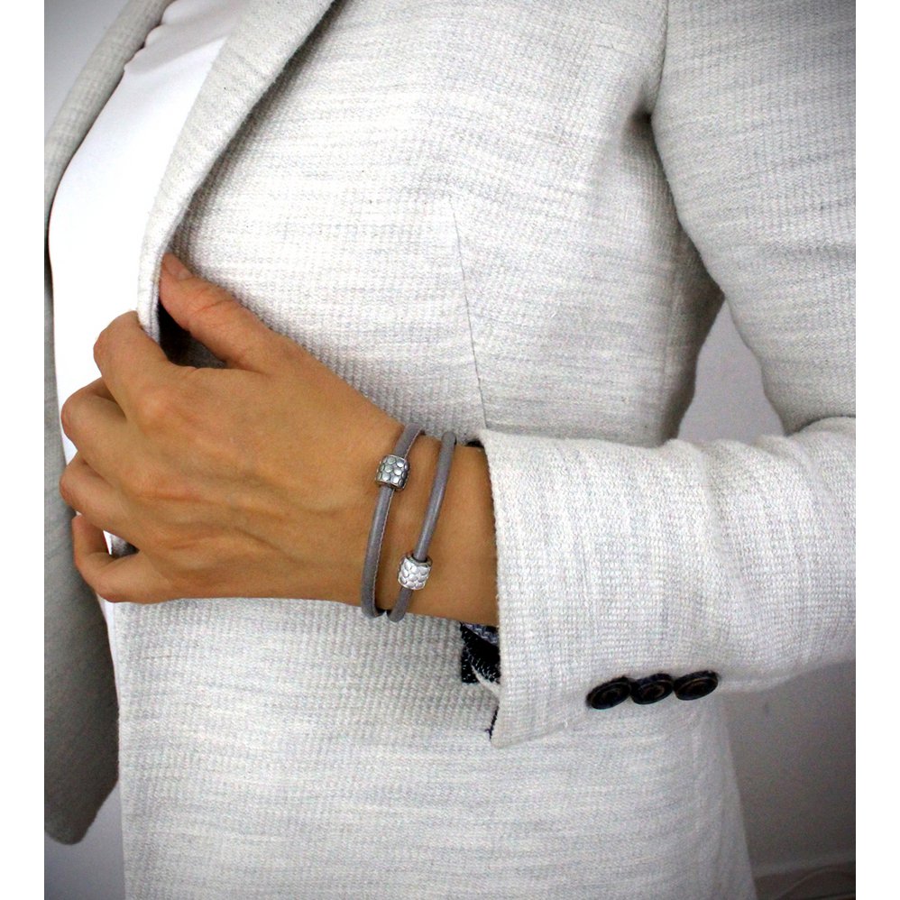Cream double-wrap leather bracelet with pavé elements