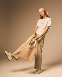 Multicolor tote bag with a plaid pattern, made of durable materials for everyday use.