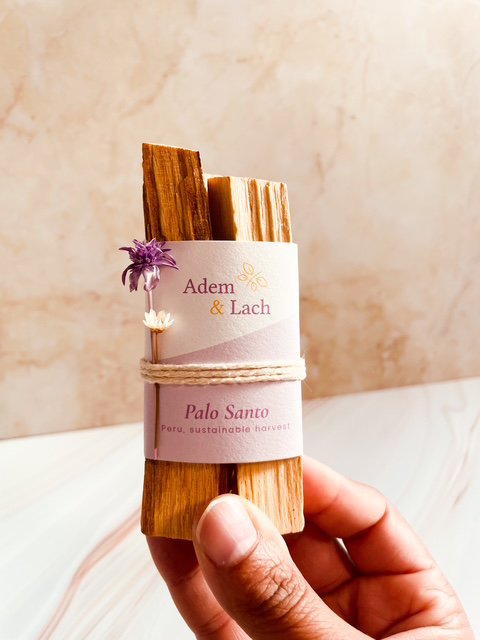 Palos de palo santo