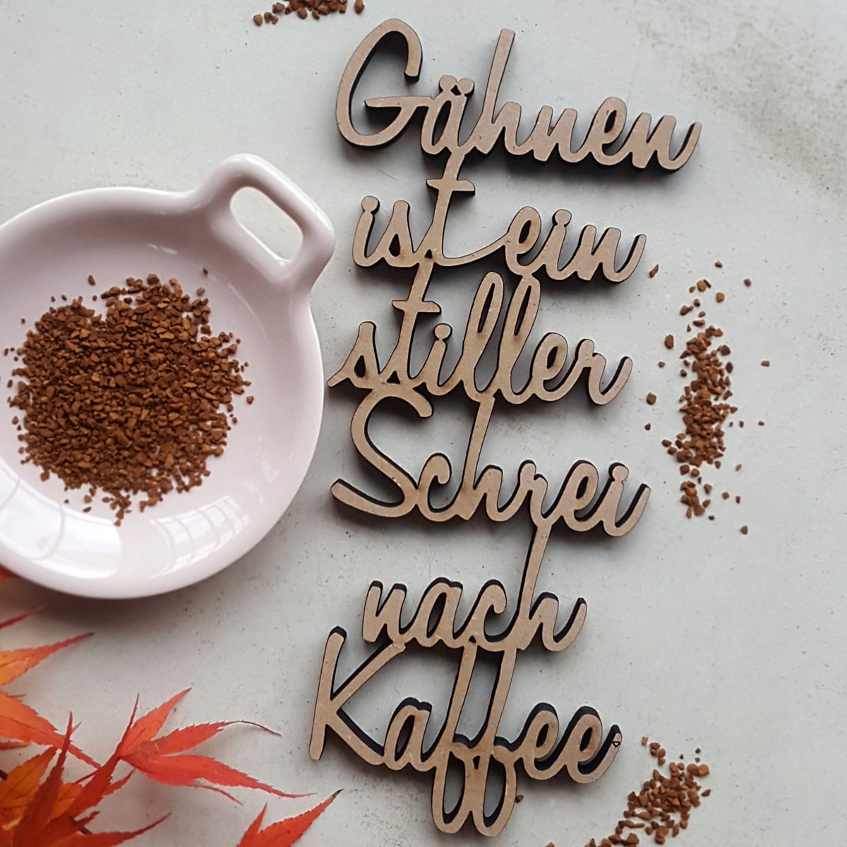 Geeuwen is slechts een stille roep om koffie - Gr. M.