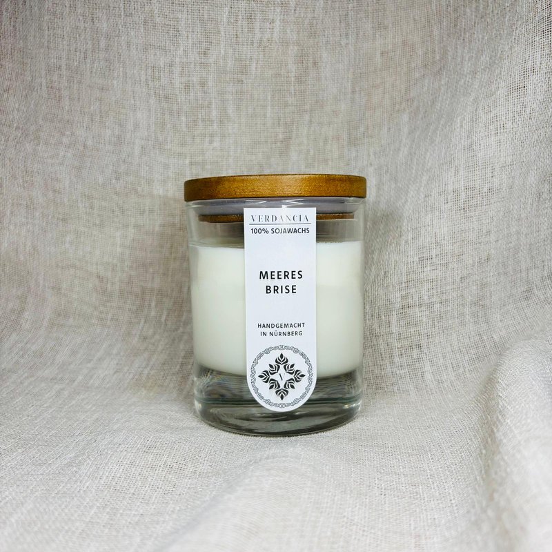 Sea breeze | Scented candle soy wax – wood, sage and sea salt – fresh & clear