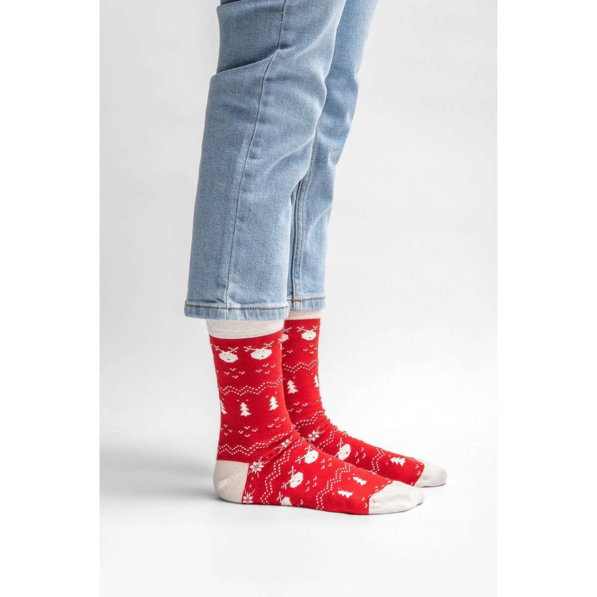 Organic socks Cozy XMas - Red socks with a Christmas pattern