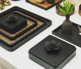 Box aus schwarz lackiertem Holz und Keramik 20 cm – Black Rose 20 cm
