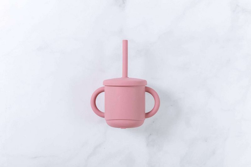 Copo rosa com tampa