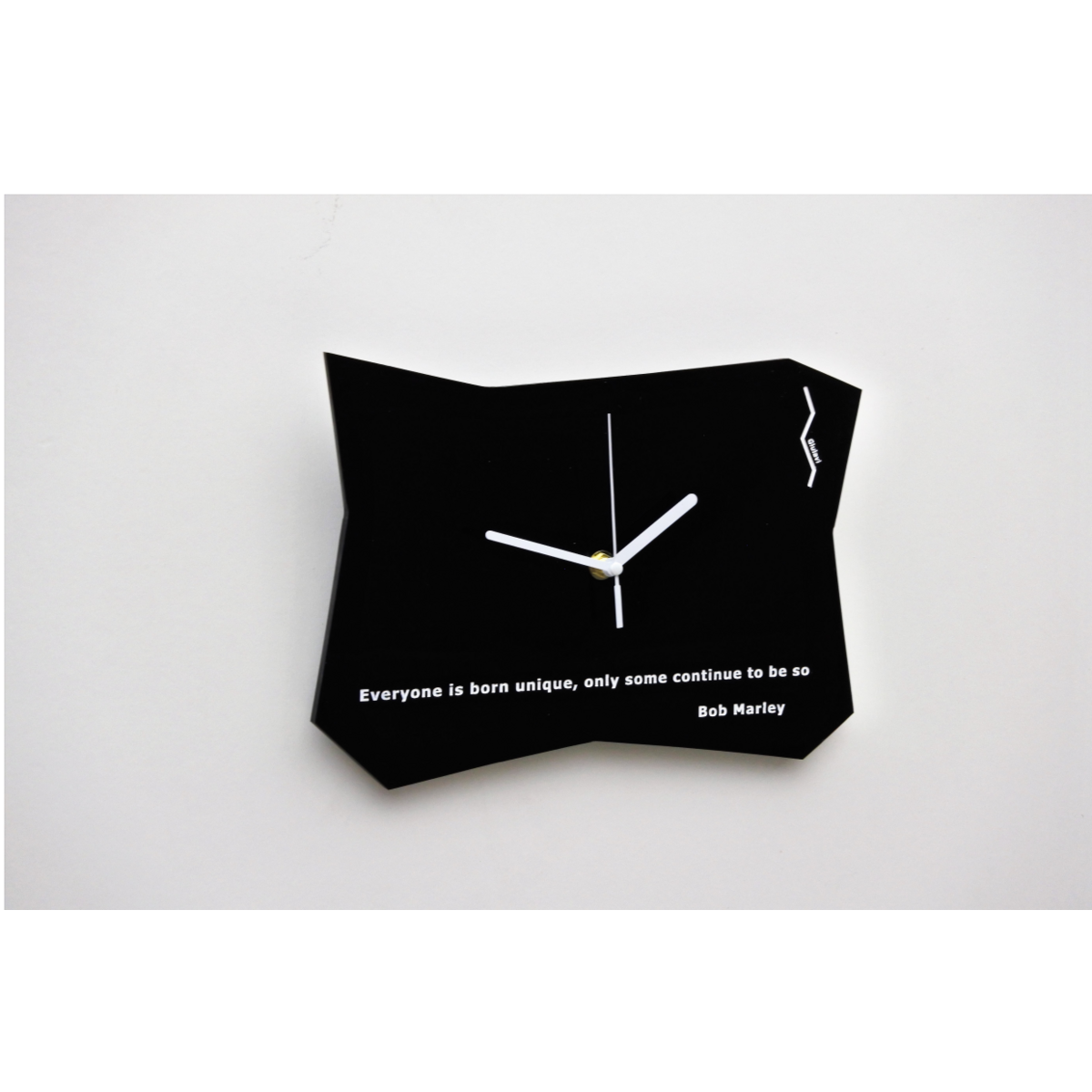 La petite montre noire
