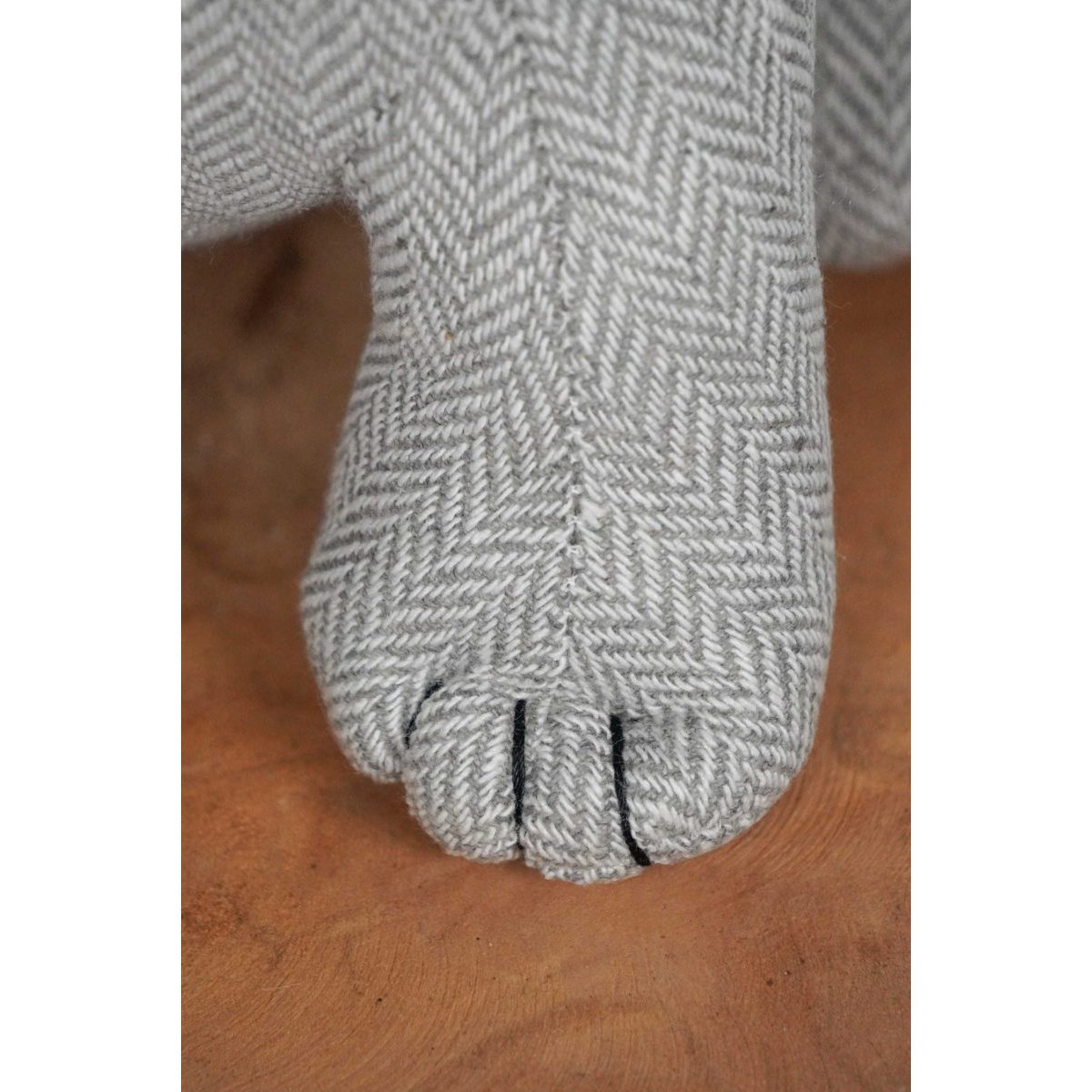 Grå Bulldog dørstopper 28 cm Isabelle Rose