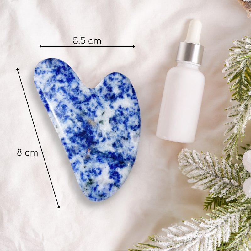 Gua Sha Sodalite Bleue - Masseur Face and body in natural stone - Stimulates circulation - firmer and elastic skin