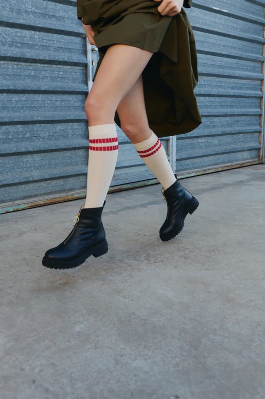 Schwarze Lorna-Reißverschlussstiefel