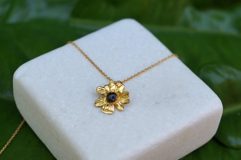 Chamomile Pendant Necklace: Healing Symbol Jewelry (Gold Plated Brass)