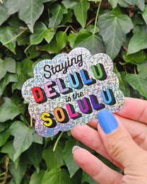 Adesivo glitter Staying Delulu è il Solulu