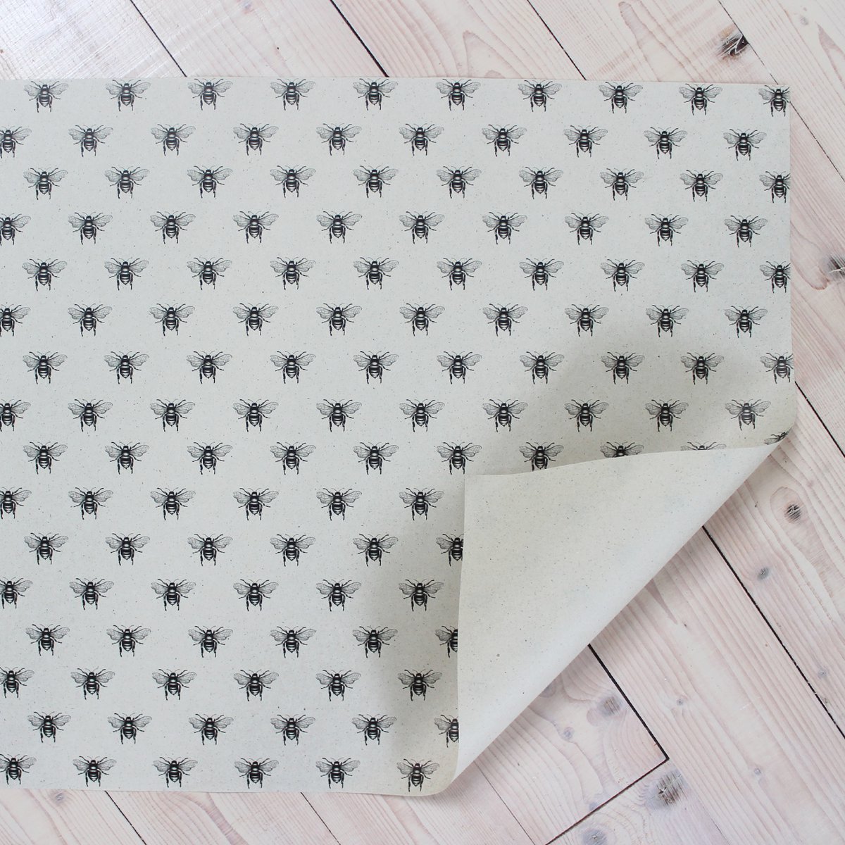 Geschenkpapier Bogen aus Graspapier, 70x50cm, Wildbiene
