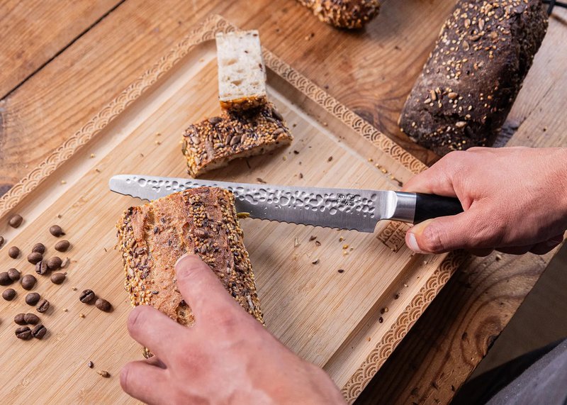 Knife - Serrated bread/pastry knife with bamboo Saya and bamboo box - 200 mm blade