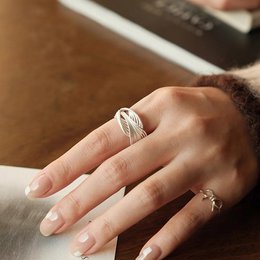 Verflochtener Ring aus Sterlingsilber