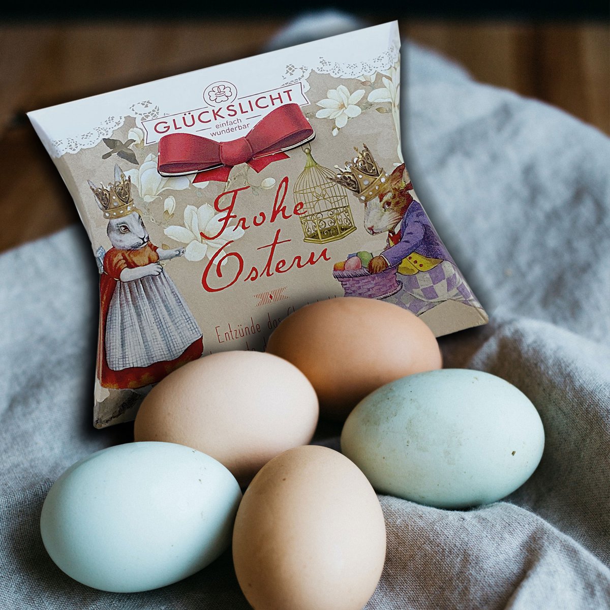 Luce portafortuna / In confezione regalo con fiocco ritagliato 🎀 / Vintage / Buona Pasqua / Illustrato con teneri coniglietti