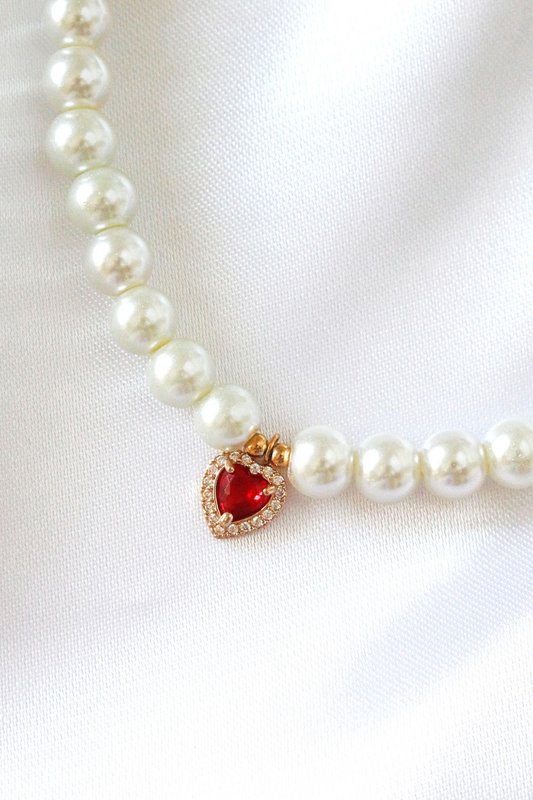 Darling | 24K Czech Pearls Heart Choker
