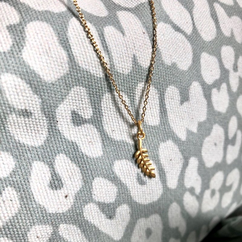 Don't Leave Me necklace