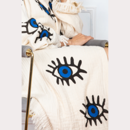 Albornoz de mal de ojo