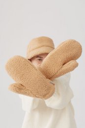 Single molly sponge cake gloves