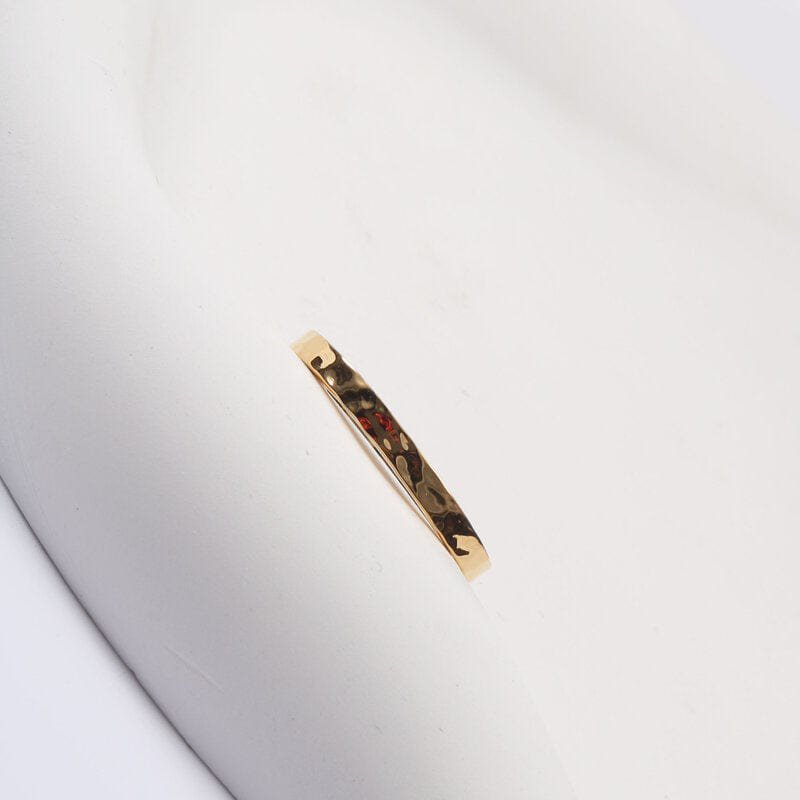 Arlo - Hammered Ring Band
