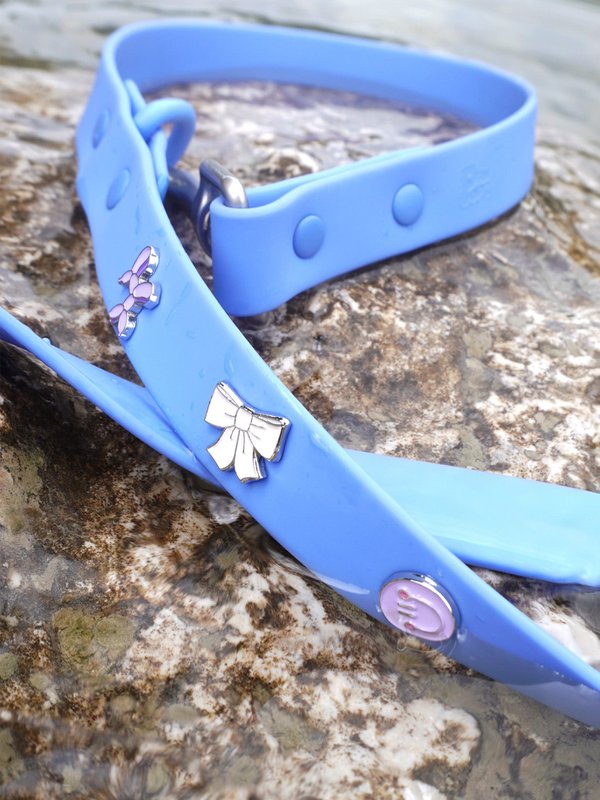 Loop Dog Collar Trailer
