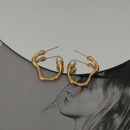 Moderne Vintage Wavy Line Pearl Hoop øreringe