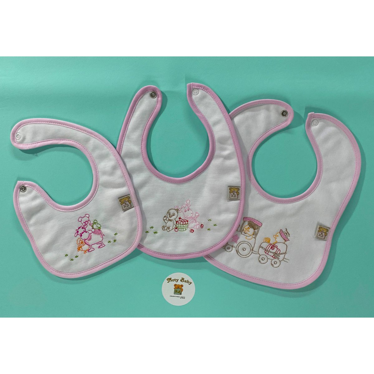 Conjunto de 3 lindos modelos diferentes babetes estampados