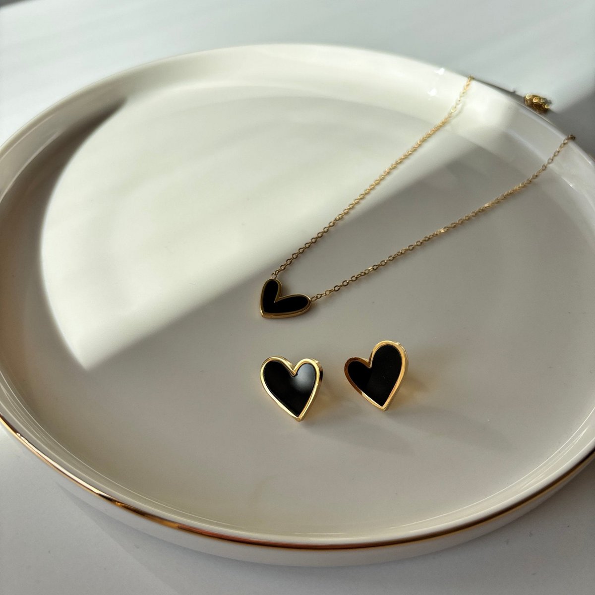 Dark Essence - Zwart Hart Ketting Goud - Waterdicht