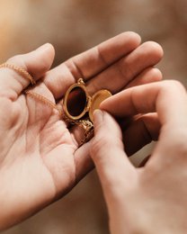 Locket necklace Treasure of Baltic Sea with amber gold