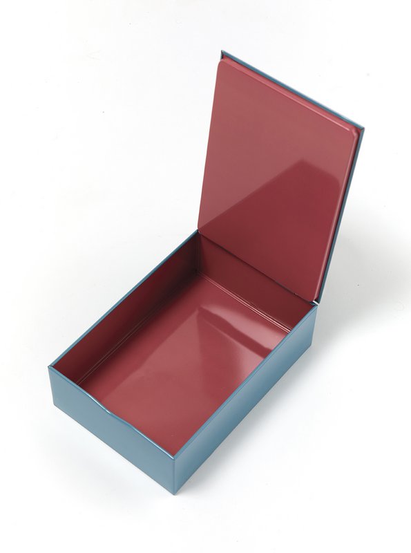 Lampaman rectangular metal tin box
