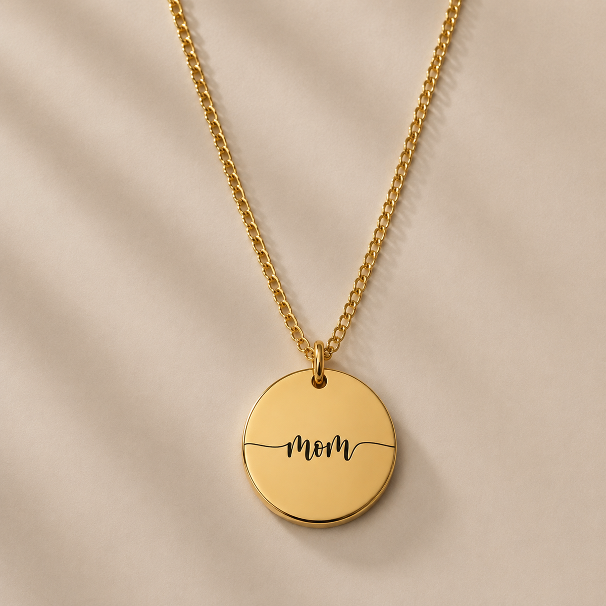 Ketting + 'Mom' Bedel