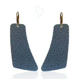 Leather earrings 'Flair' in blue, silver, and gold-plated sterling silver. Stylish drop earrings with a textured, pebbled leather design.