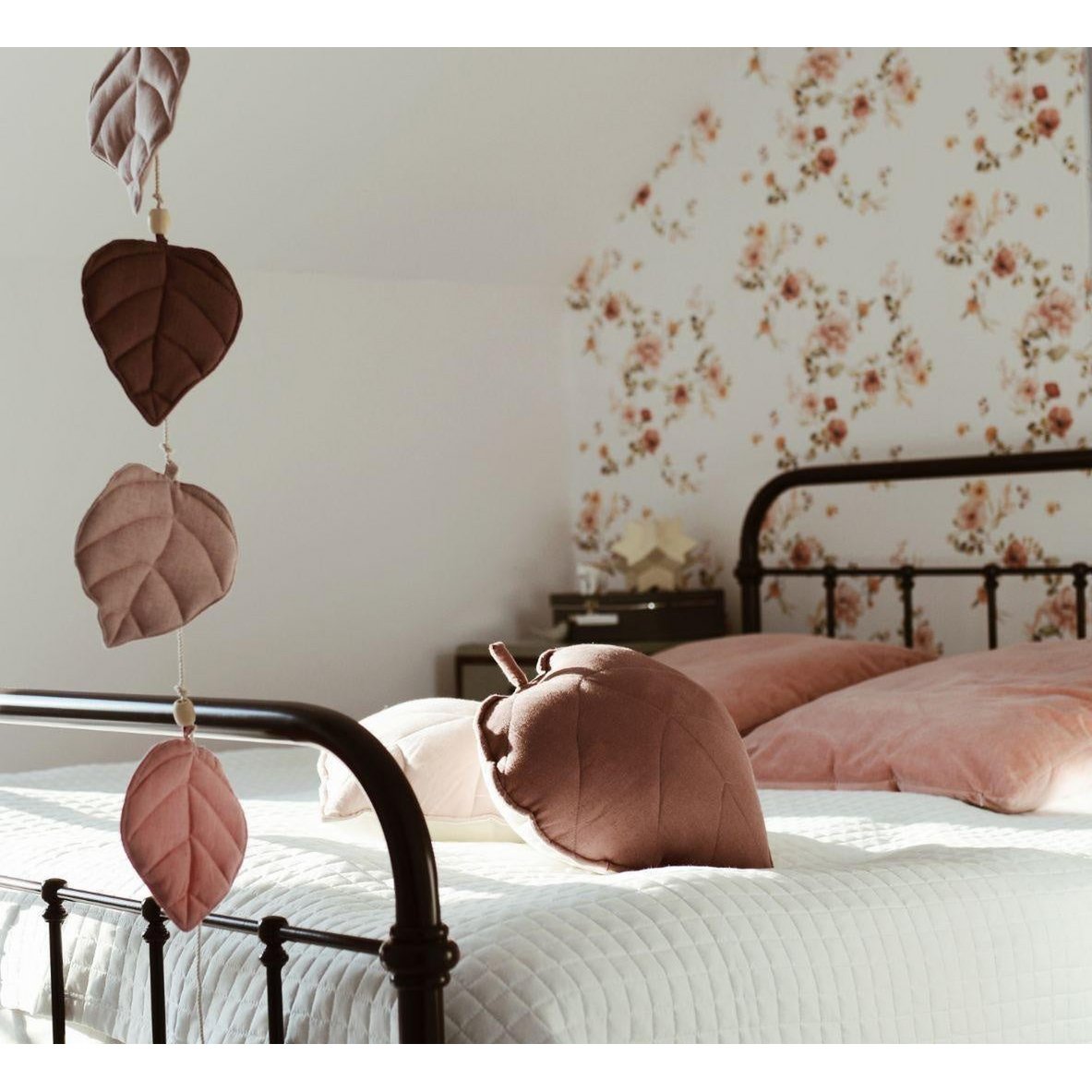 Guirlande de Lin « Rose » avec Feuilles