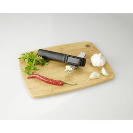 Fakelmann robust garlic press