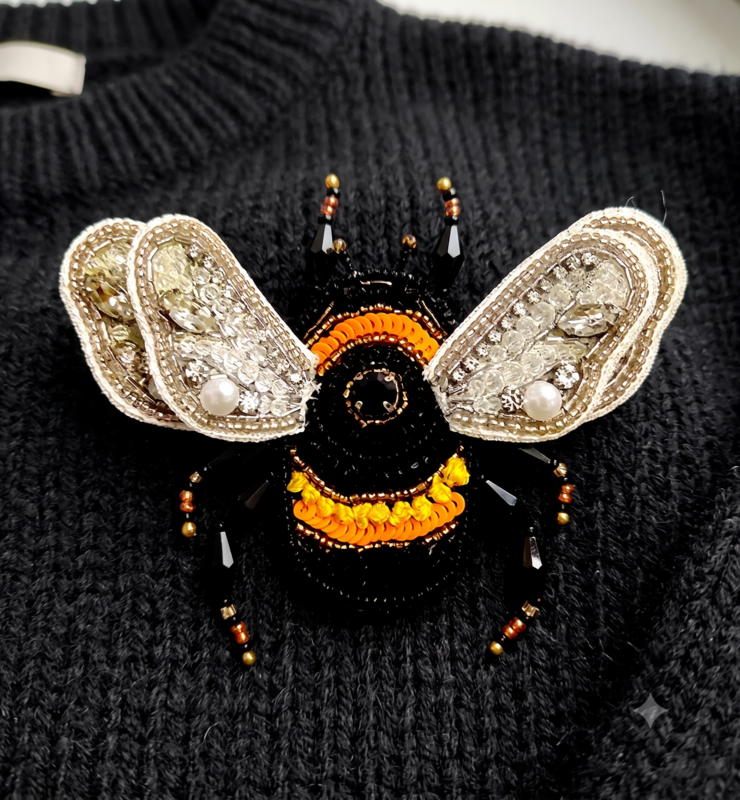 Brooch Bombus