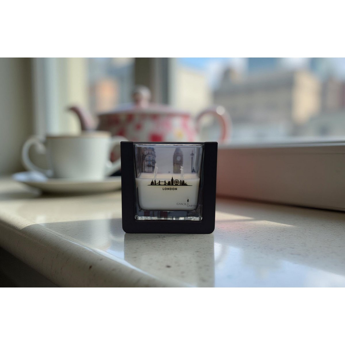 Surprise geurkaars - Cities - Londen - 235 gr vegan sheaboterwas