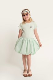 Vestido global hecho de algodón con bordados de corazón